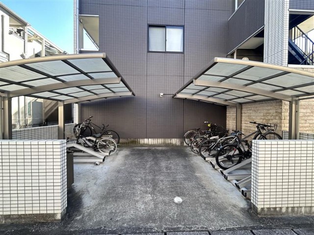 RACHA行徳駅前の外観写真