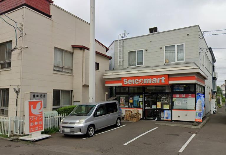 コンビニ　セイコーマートかめはた店（コンビニ）まで380m