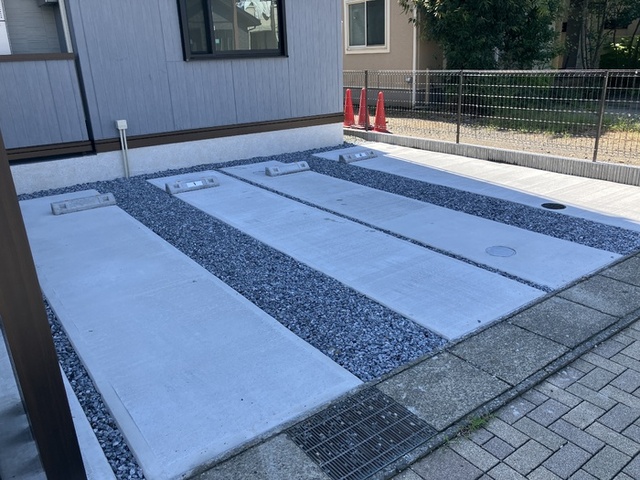 駐車場　駐車場