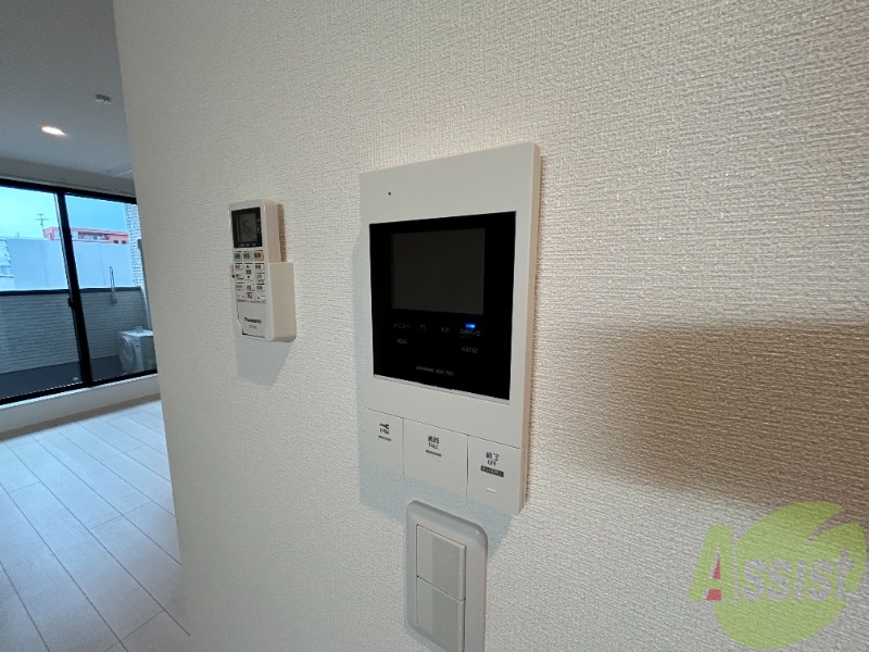 その他設備　モニター付きインターホンで来客時顔が確認できます。