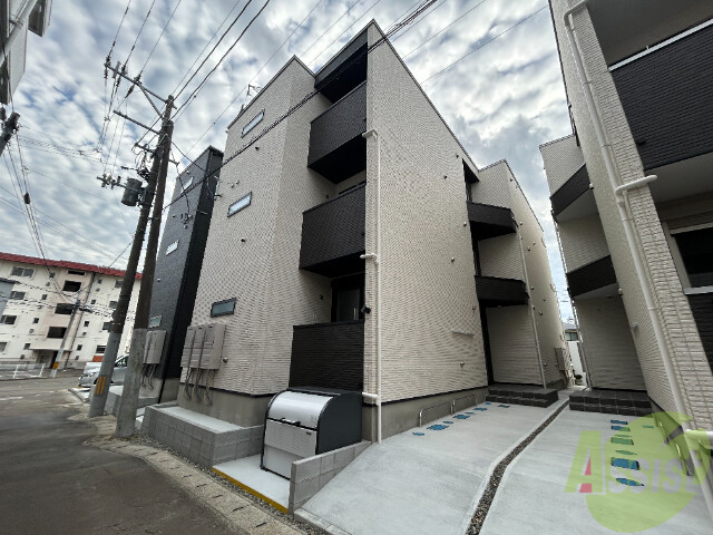 建物外観　仙台市宮城野区宮千代２丁目「ＲＥＧＡＬＥＳＴ菊菜卸町」