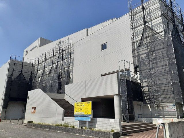 図書館　大東市立中央図書館（図書館）まで1400m