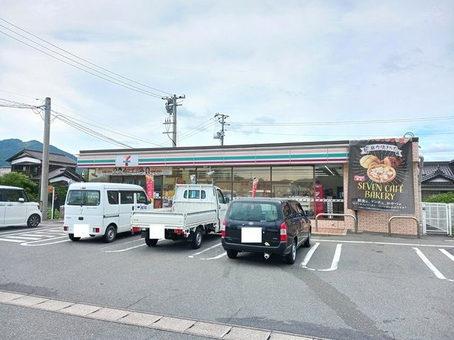 コンビニ　セブンイレブン周南古泉店（コンビニ）まで850m