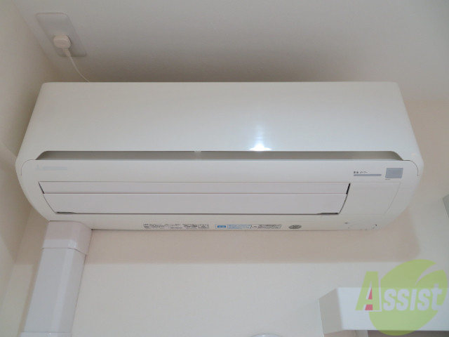 その他設備　あらかじめエアコンがついています。夏も冬も快適ですよ。