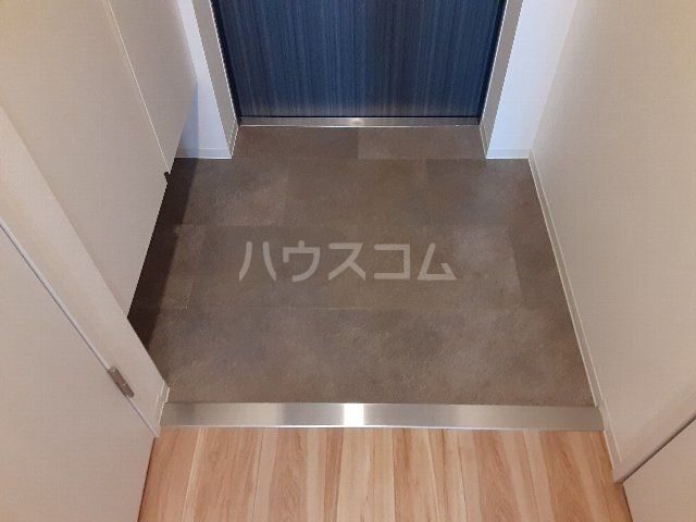 ヒヴィ・カーサ名駅西の玄関写真