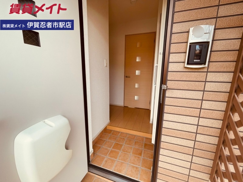 玄関　同型反転画像参考