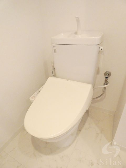 ＪＲ東西線 御幣島駅 徒歩7分 13階建 築19年のトイレ写真