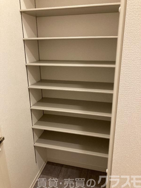 玄関　シューズクロークあり♪