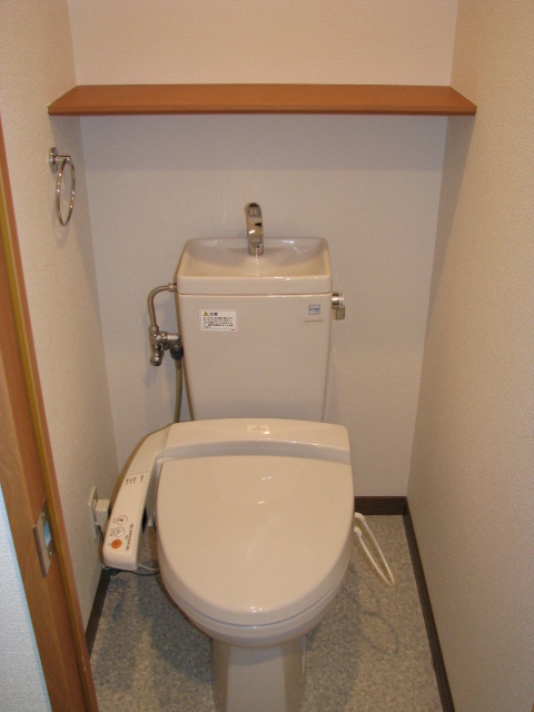 トイレ　清潔感のあるトイレです。