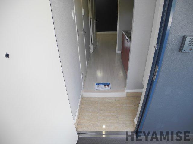玄関　※同間取りの別のお部屋の画像です※現況を優先します