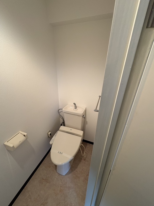 アルバート箕面5番館のトイレ写真
