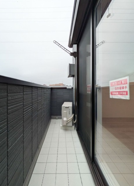 バルコニー　～同施工会社同商品参考写真～
