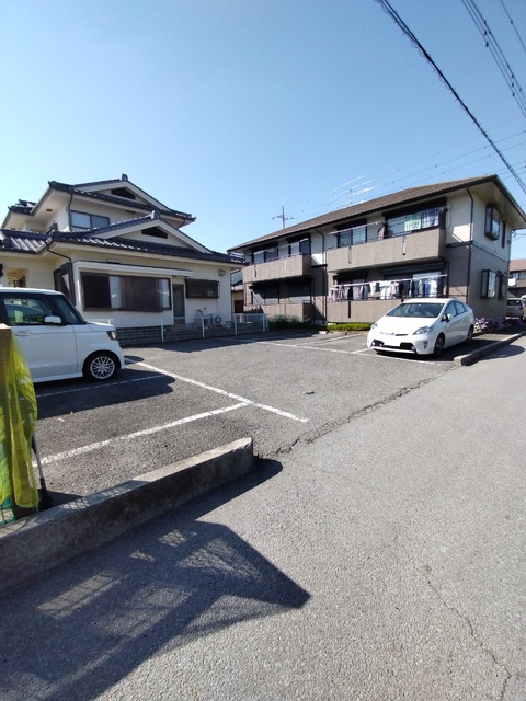 駐車場　敷地内駐車場