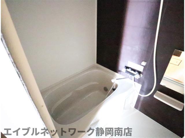バス・シャワールーム　きれいなお風呂です