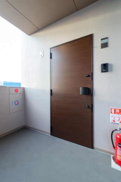 玄関　※写真は同タイプ住戸です。