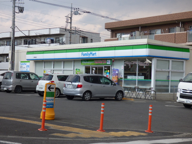 コンビニ　ファミリーマート日野栄町店（コンビニ）まで457m