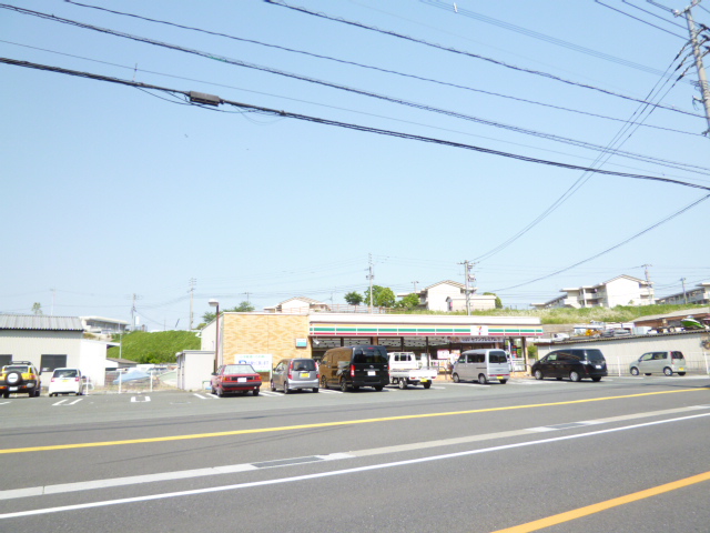 【田川市大字伊田のアパートのコンビニ】