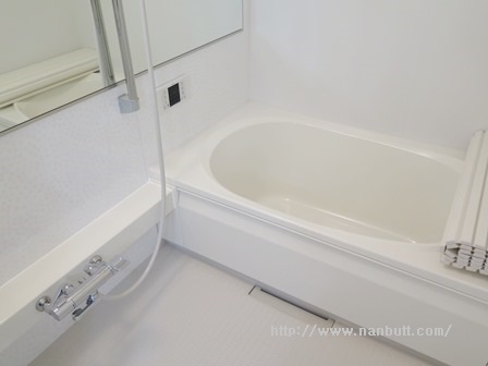 バス・シャワールーム　浴室乾燥機・追い焚き付きバス