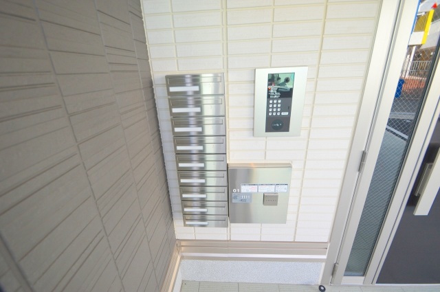 コンビニ　ファミリーマート海田南本町店（コンビニ）まで461m