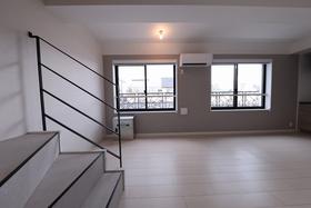 居室・リビング　内観1