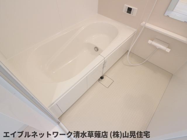 バス・シャワールーム　きれいなお風呂です