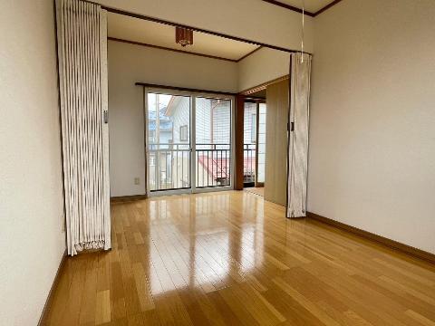 その他設備　アコーディオンカーテン