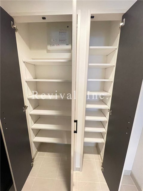 その他設備　玄関部分シューズボックスも豊富です