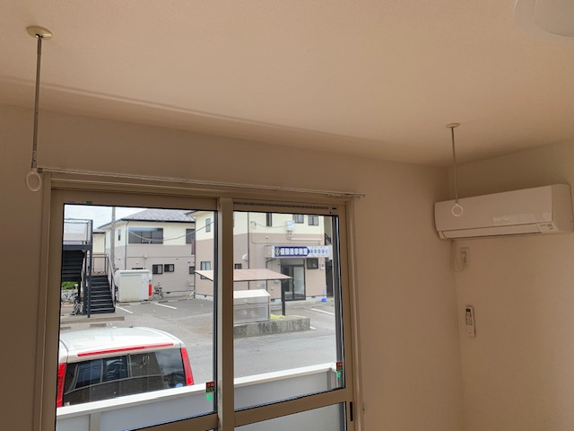 その他設備　室内物干付