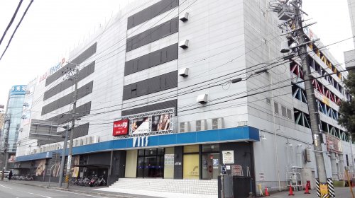 【豊田市小坂本町のマンションのショッピングセンター】