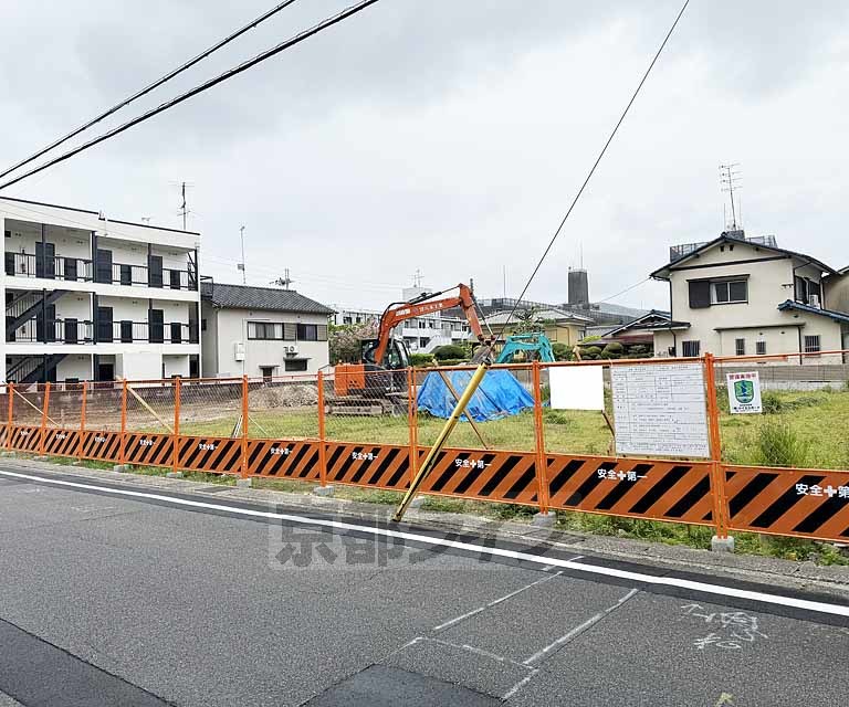 【京都市山科区椥辻西浦町のマンションの建物外観】