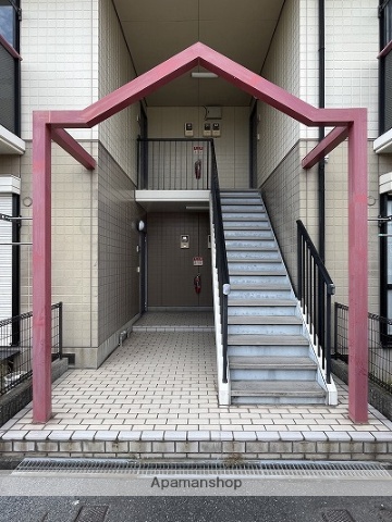 エントランス　駐車場