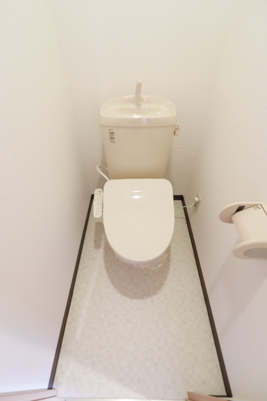 トイレ　図面と現状に相違がある場合には現状を優先