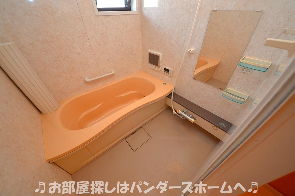 ルミエール東中振の風呂写真