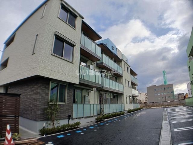 郡山市堤下町のマンションの建物外観