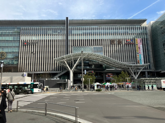 【福岡市東区香椎照葉のマンションのショッピングセンター】