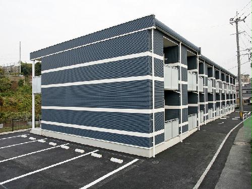 【レオネクストサンビレッジの建物外観】