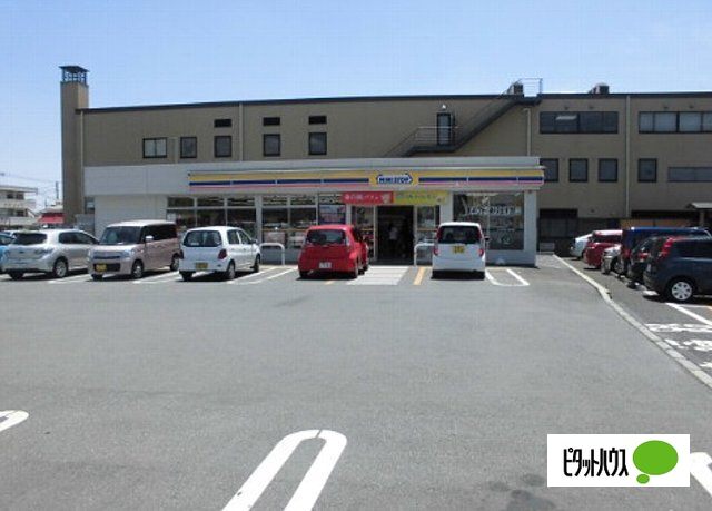 コンビニ　ミニストップ伊勢崎太田町店（コンビニ）まで667m