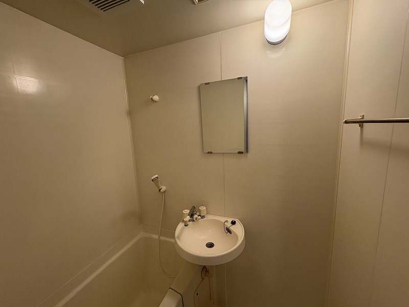 洗面設備　浴室にある洗面台。