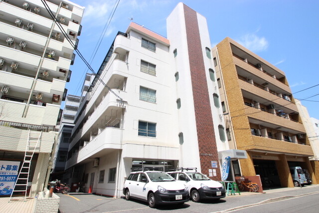 広島市西区楠木町のマンションの建物外観