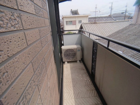 バルコニー　外からの目が気にならないバルコニーで洗濯物が干せます