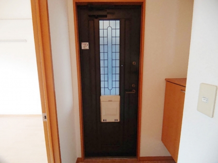 玄関　おしゃれな内装です