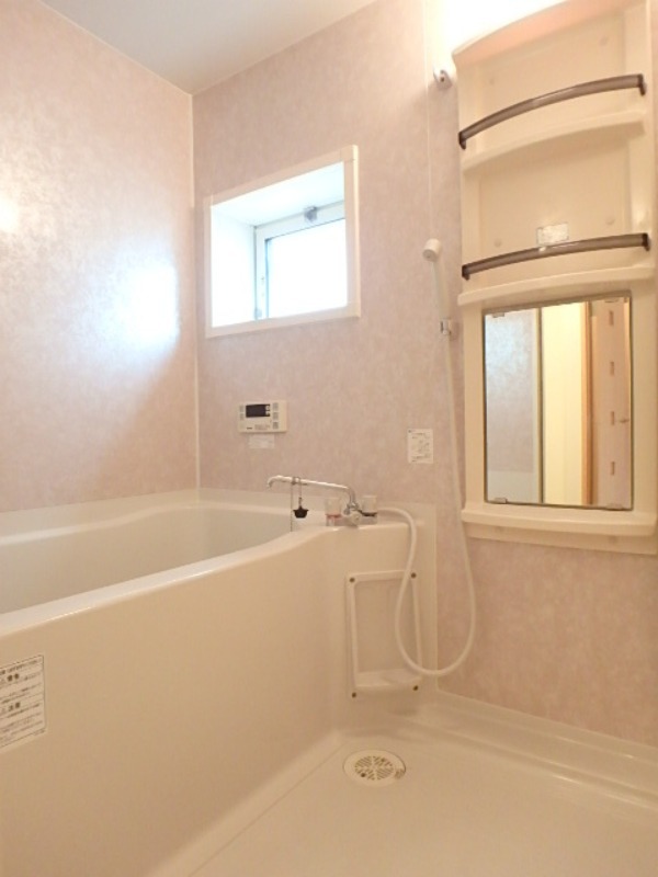 バス・シャワールーム　図面と現状に相違がある場合には現状を優先