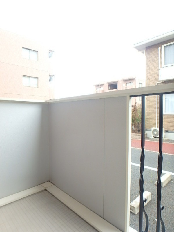 バルコニー　図面と現状に相違がある場合には現状を優先