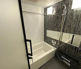 バス・シャワールーム　※別部屋の参考写真です。