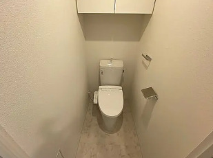 トイレ　※別部屋の参考写真です。