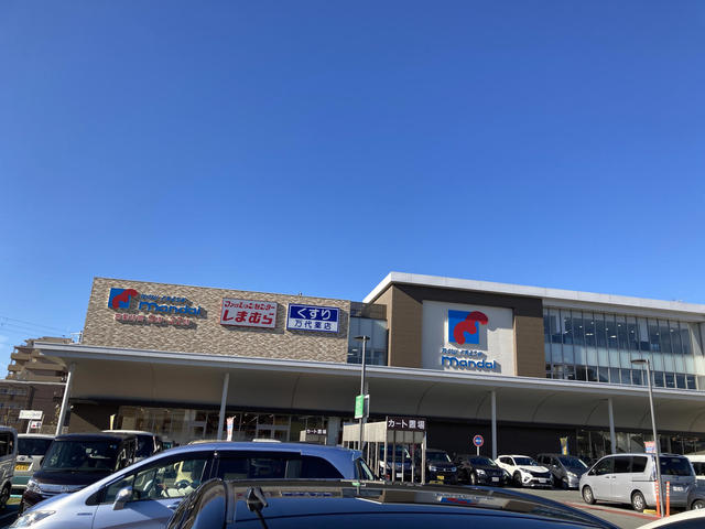 スーパー　万代上野芝店（スーパー）まで822m