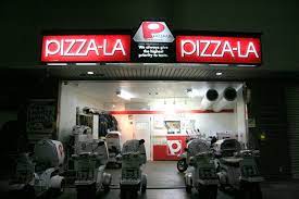 飲食店　ピザーラ小阪店（飲食店）まで929m