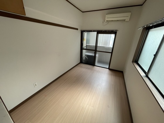 居室・リビング　※別部屋の写真です