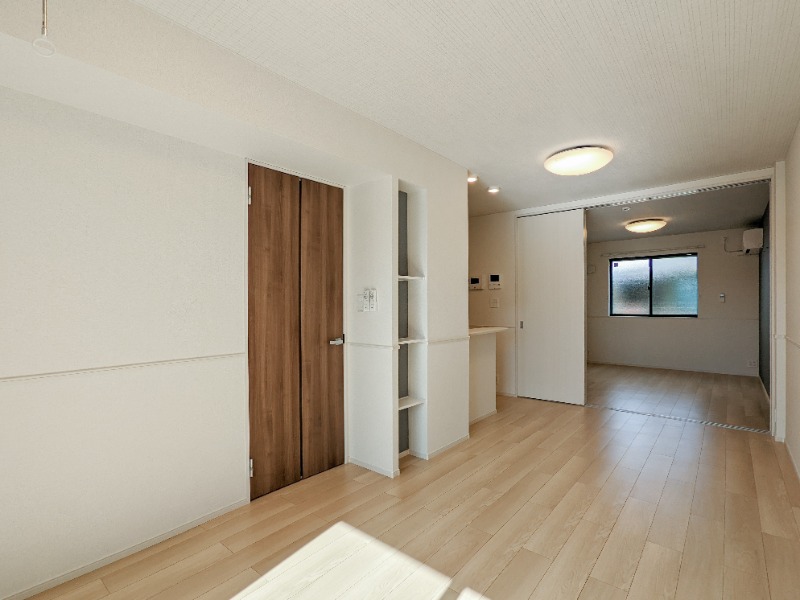 居室・リビング　図面と現状に相違がある場合には現状を優先