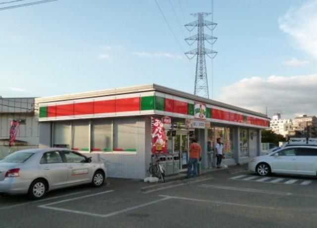 コンビニ　サンクス（コンビニ）まで550m